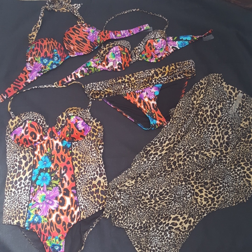 VS (5) PC 34B BOMBSHELL BIKINI TOP SET COVER - Picture 2 of 8